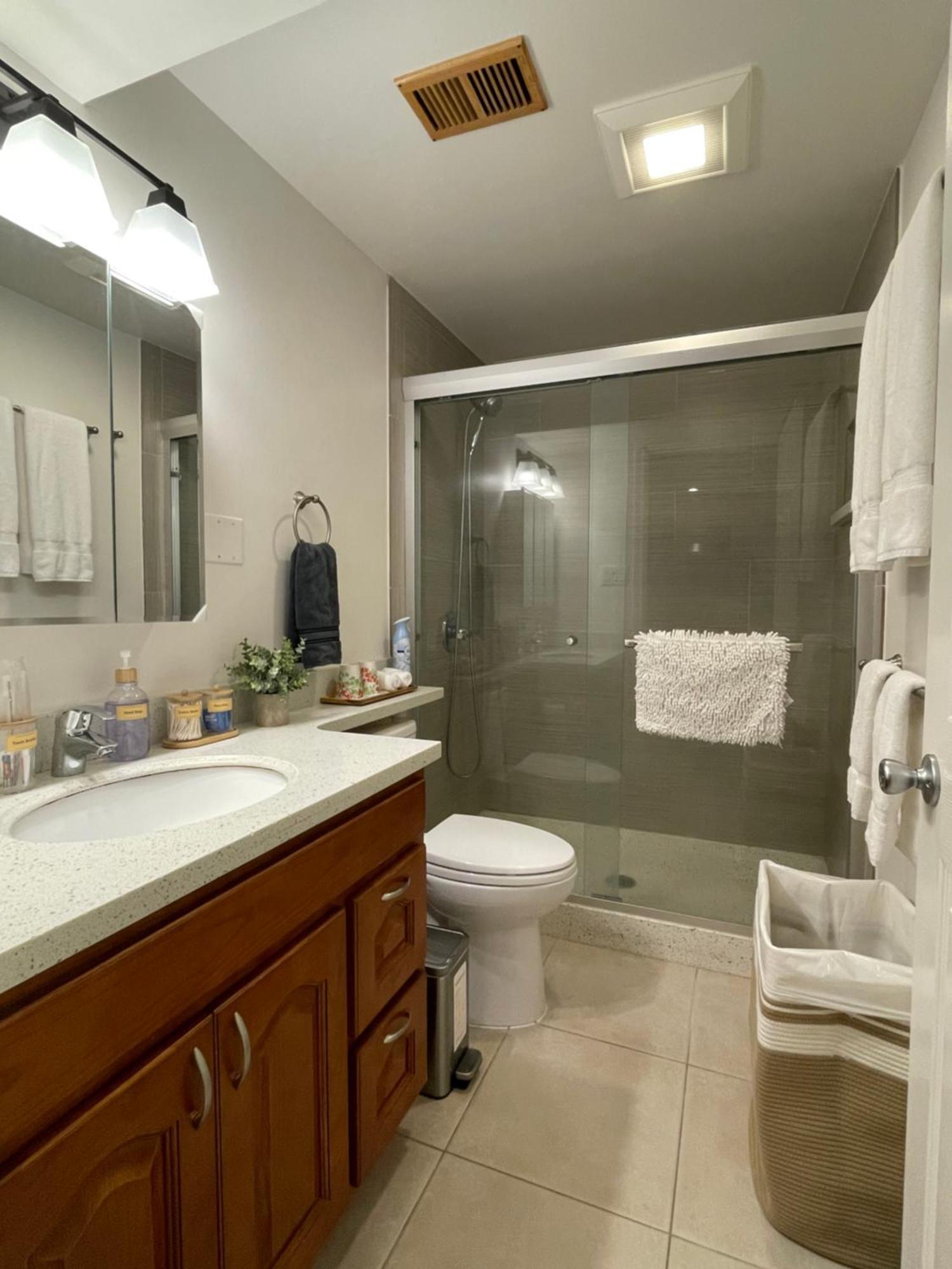 9Am Check-In Coastal Getaway - Luxe Suite Near Cliff, Lake & Local Shops Daly City Esterno foto